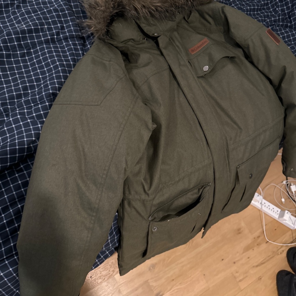 Columbia Winter Jacket - image 3